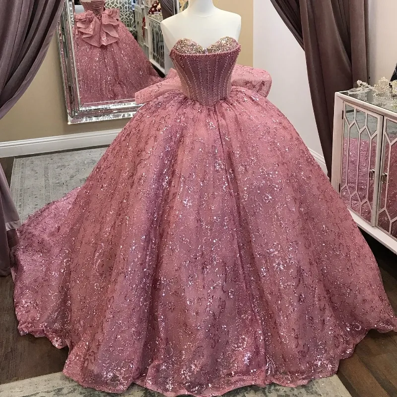 Robe de bal de quinceañera rose à sequins, épaules dénudées, corset en dentelle, perles et cristaux, robe de 16 ans