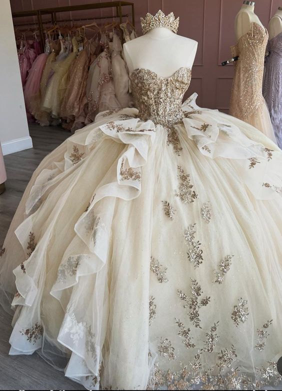 Robe de quinceañera en tulle avec appliqués de dentelle, robe de bal pour fête d'anniversaire et 16 ans