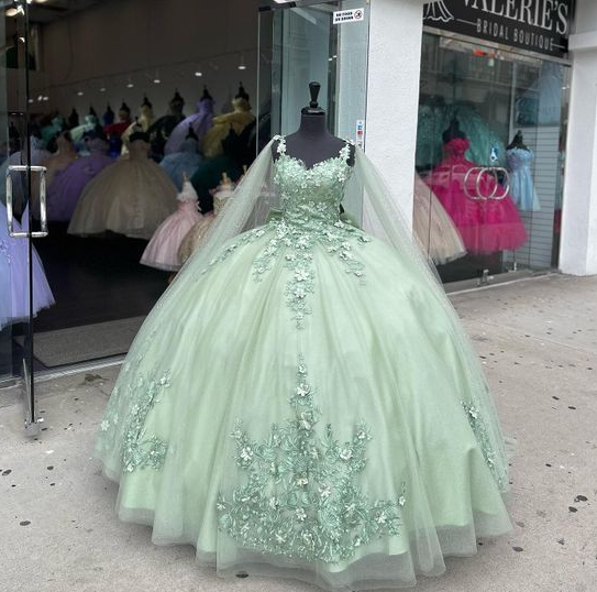 Robe de quinceañera vert sauge à décolleté cœur avec cape, robe de bal en tulle avec appliqués, robe d'anniversaire pour 16 ans